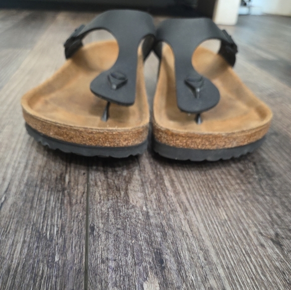 Birkenstock Gizeh Size W9 M7 Black Sandal - Picture 3 of 8